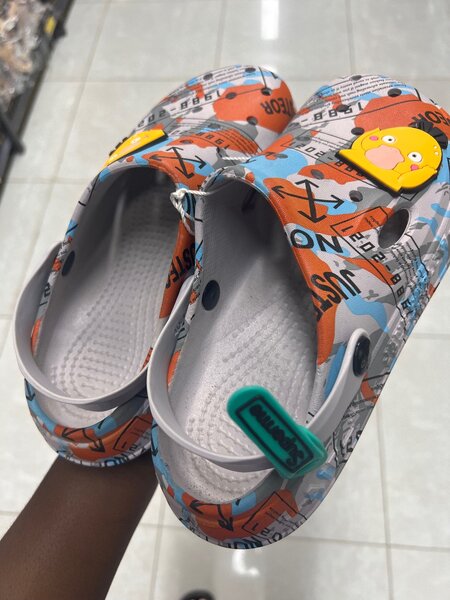 CROCS + ACCESSOIRES