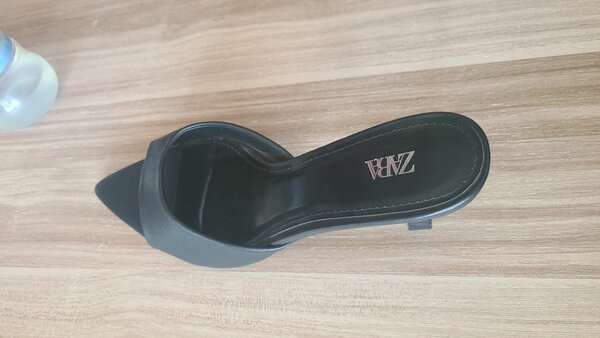 Heel slippers
