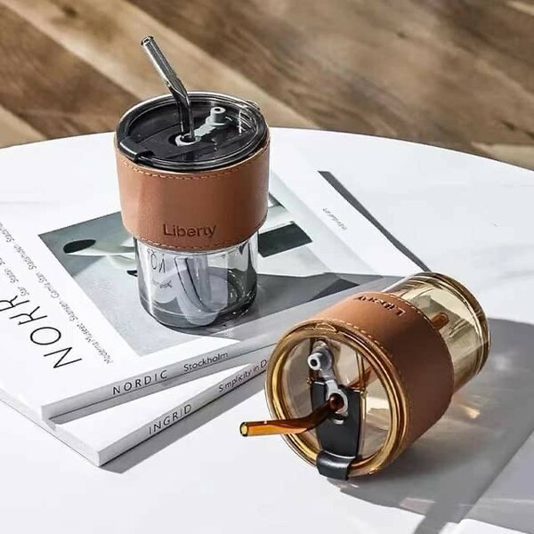 MUG EN VERRE AVEC PAILLE 400ML
