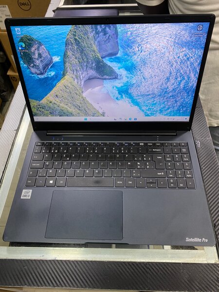Ordinateur Portable Dynabook i3