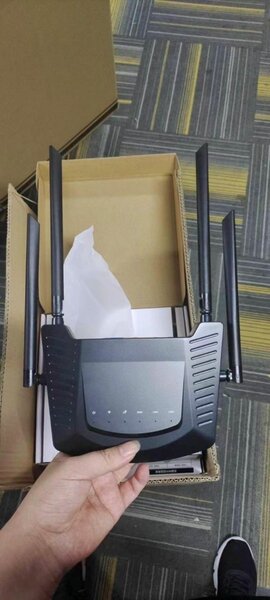 UNIVESAL 4G LTE WIRELESS ROUTE