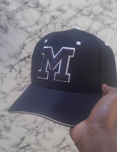 Casquettes de baseball lettres brodées