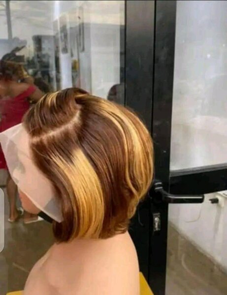 perruque naturelle coupe dame