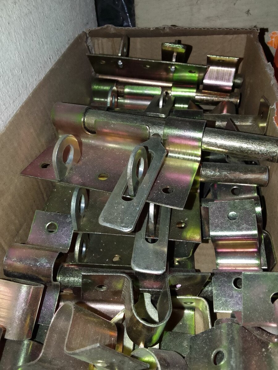 Loquet de Porte Métallique Sécurisé