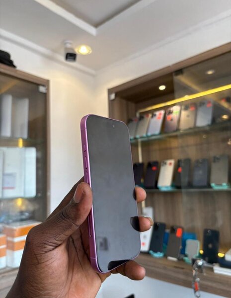 IPHONE 16