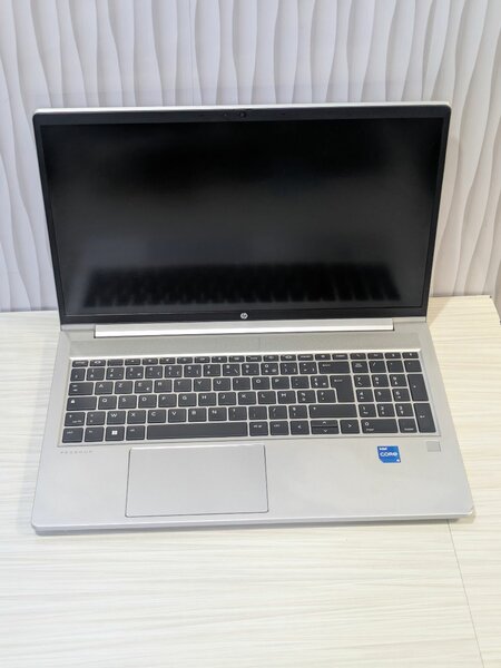 HP i5 11th
