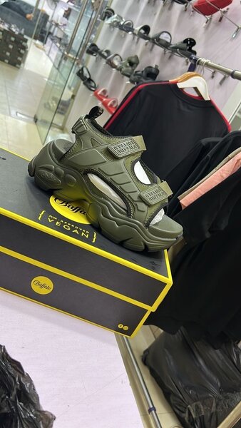 Balanciaga sandals