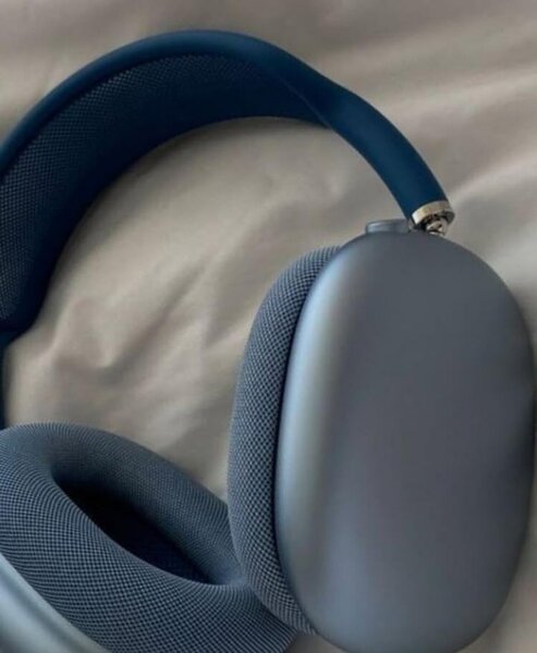 AIRPODS MAX