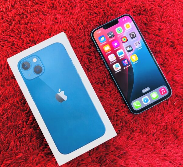 iPhone 13
