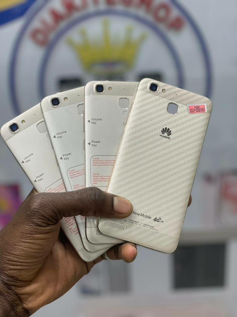 HUAWEI HONOR 5S QUASI NEUF IMPORTÉ SANS ACCESSOIRES 64GO/4GO