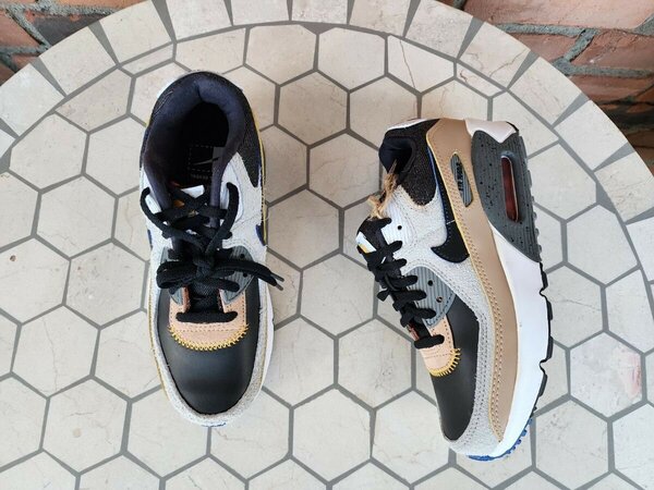 NIKE AIRMAX SNEAKER