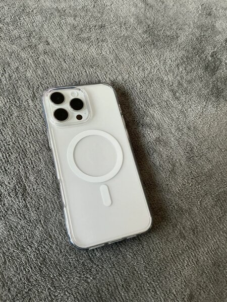 iPhone 16 pro 256 gigas , CE .