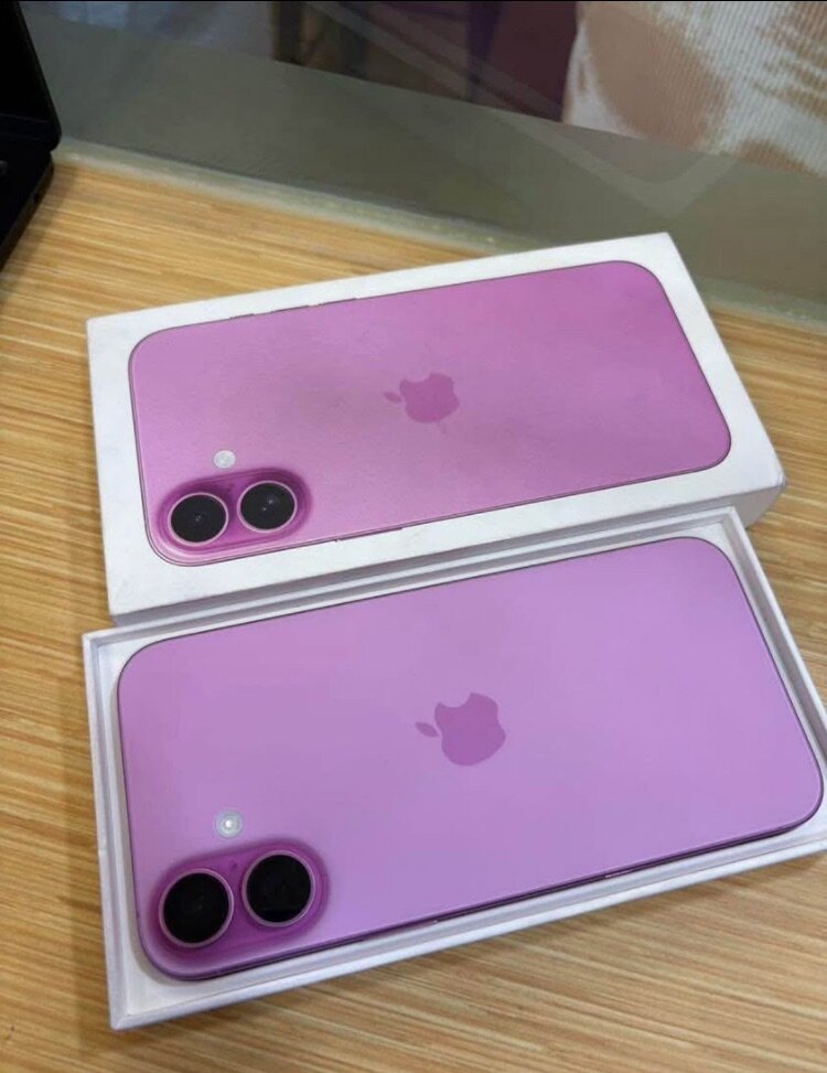iPhone 16simple