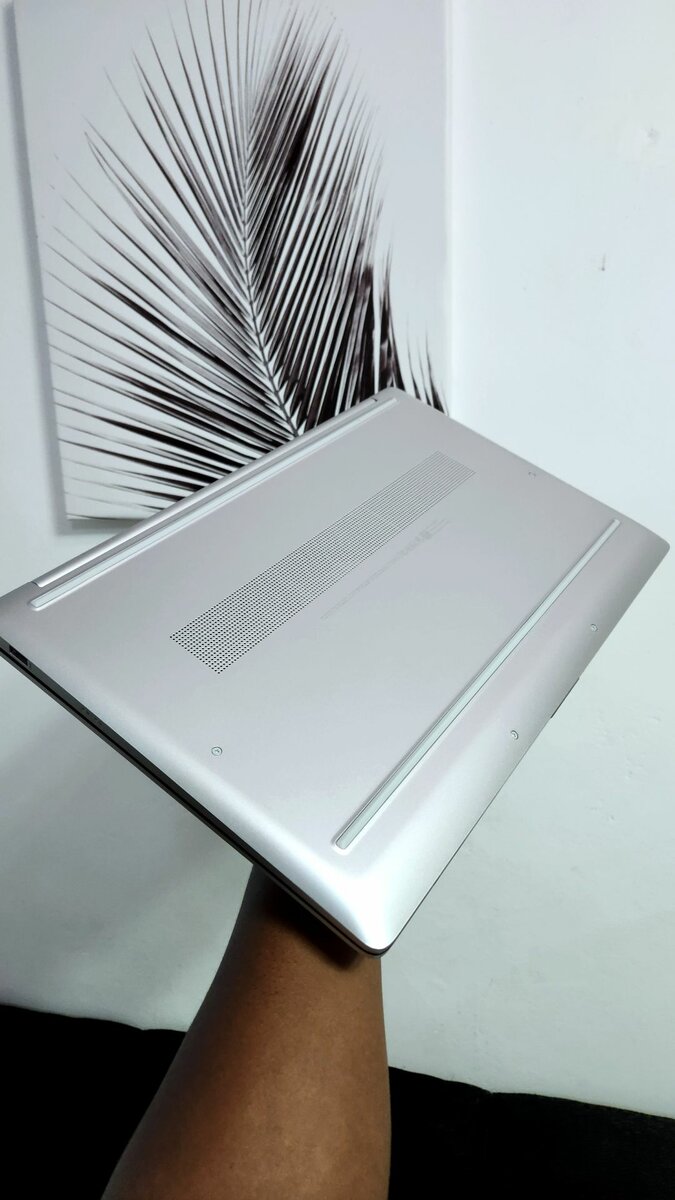 HP LAPTOP 17 32GB