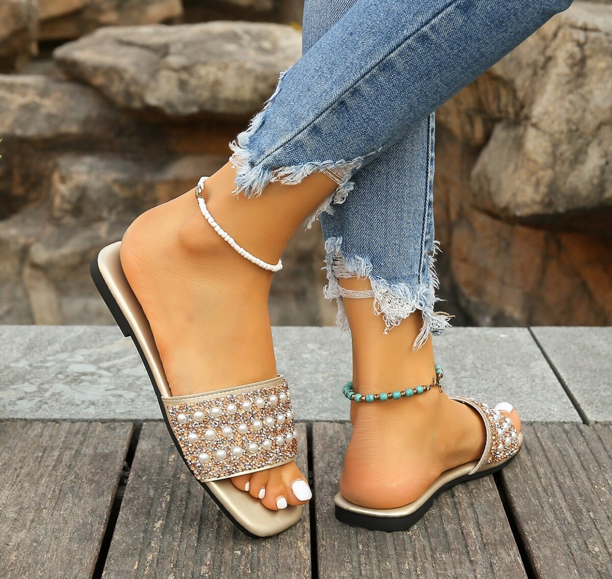 Ladies slippers