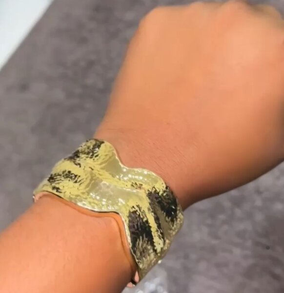 Chunky bangles