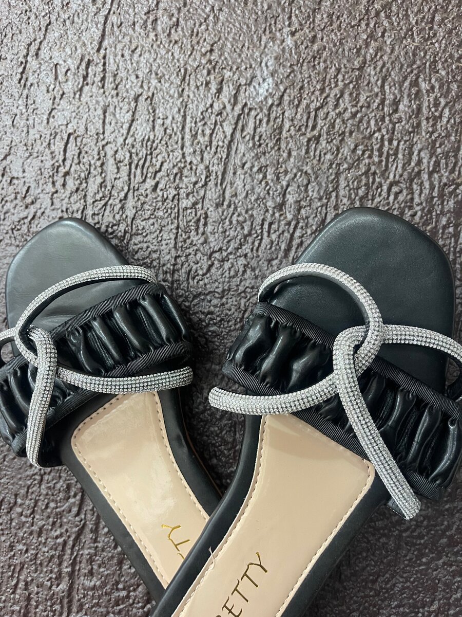 Ladies slippers
