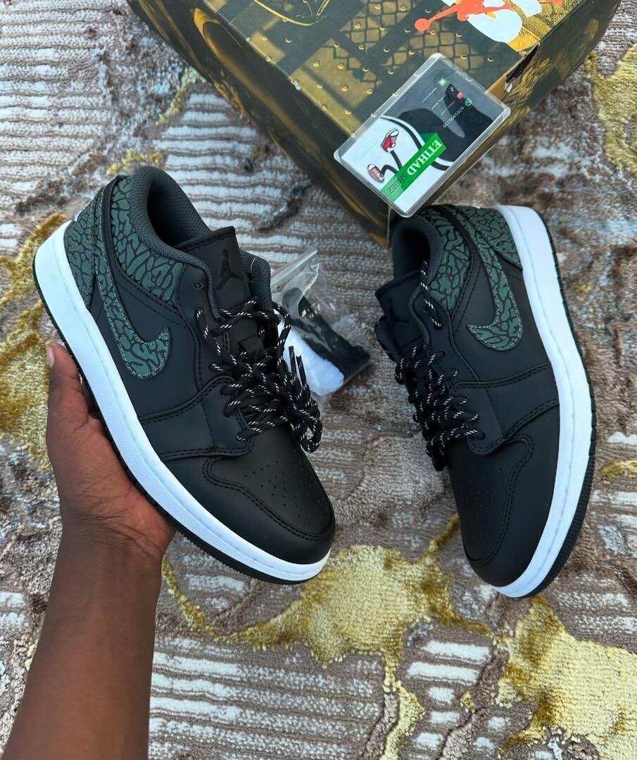 AIR JORDAN 1