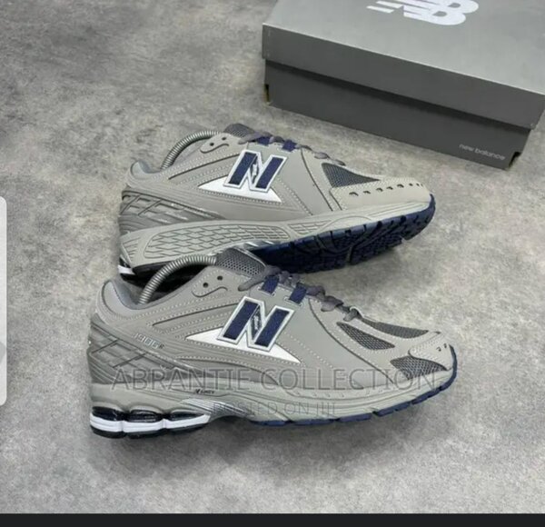 New Balance 1906