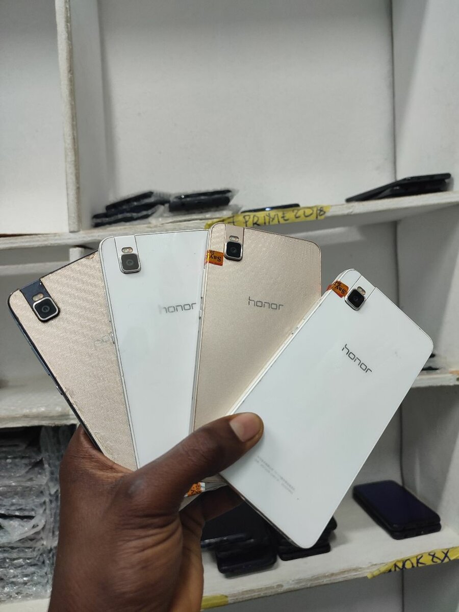HONOR 7i