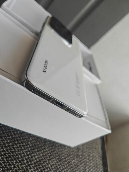 XIAOMI 14