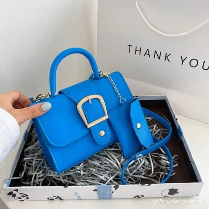Sac à main en cuir coloré
