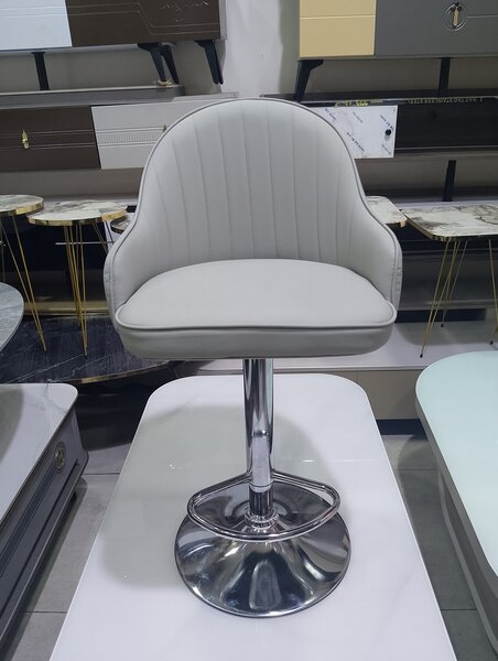 Salone chair