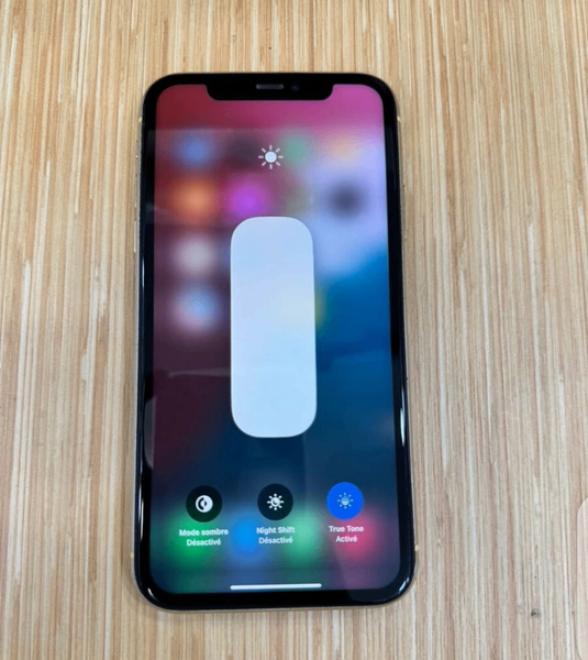 iPhone 11 Jaune 64GB Débloqué