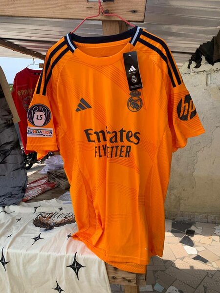 Maillot du Real Madrid, tee-shirts