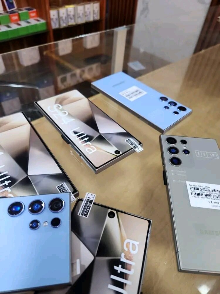 SAMSUNG GALAXY S24 ULTRA 512GB 12GB RAM PREMIÈRE COPIE