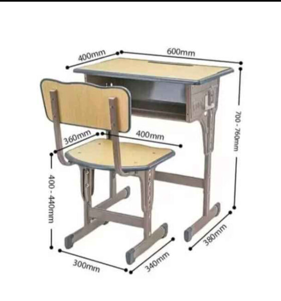 Bureau et chaise d'écolier réglables
