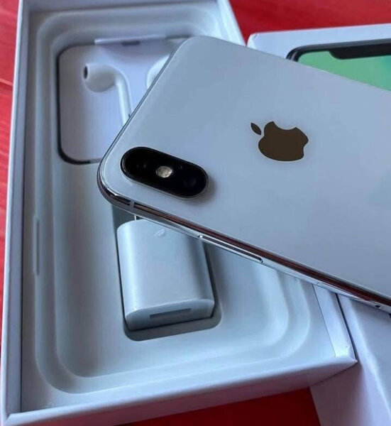 iPhone X