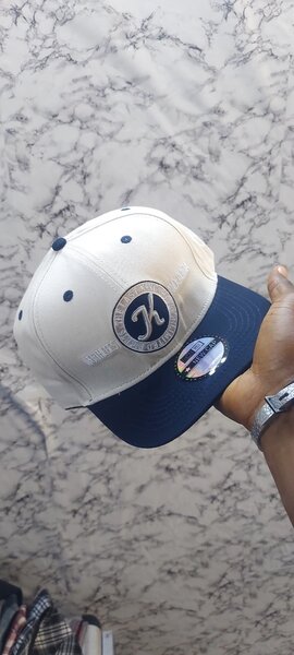 Chapeaux