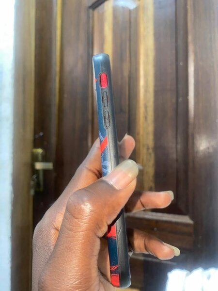 iPhone 11 64gig