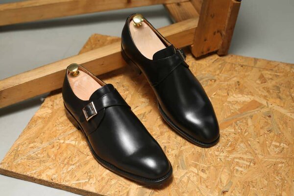 Soulier homme en cuir avec boucle