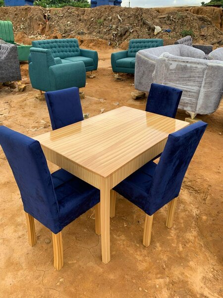 Ensemble table et chaises bois