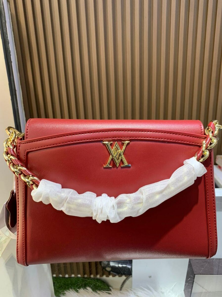 Versse ladies bags