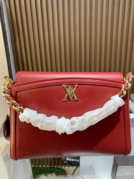Versse ladies bags