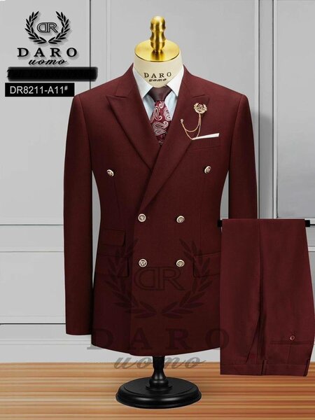 Daro Double-breasted Suit