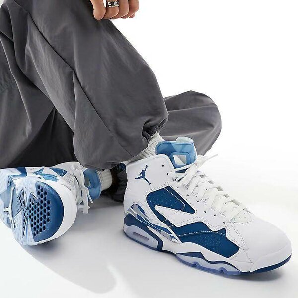 Jordan Sneakers