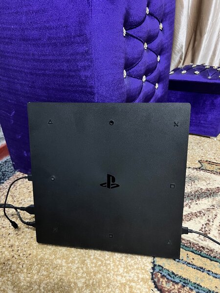 Play Station 4 Pro