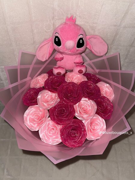 Bouquet de peluche et fleurs