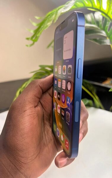 iPhone 13