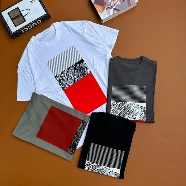 T-shirts 