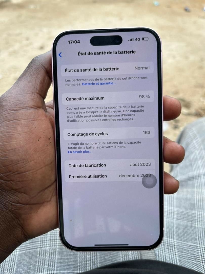 iPhone 15 128 G