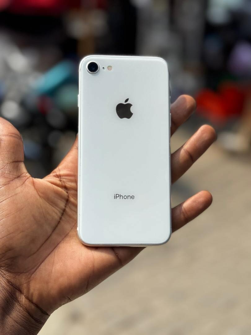 iPhone 8