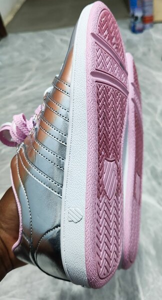 NEW  K-Swiss Metallic Vintage Sneakers