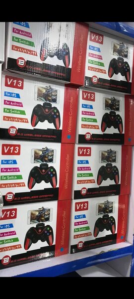 V13 Game pad
