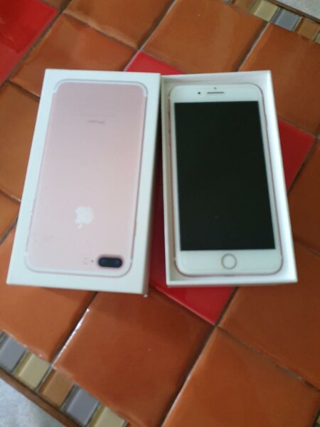 7 PLUS 128GB IN BOX