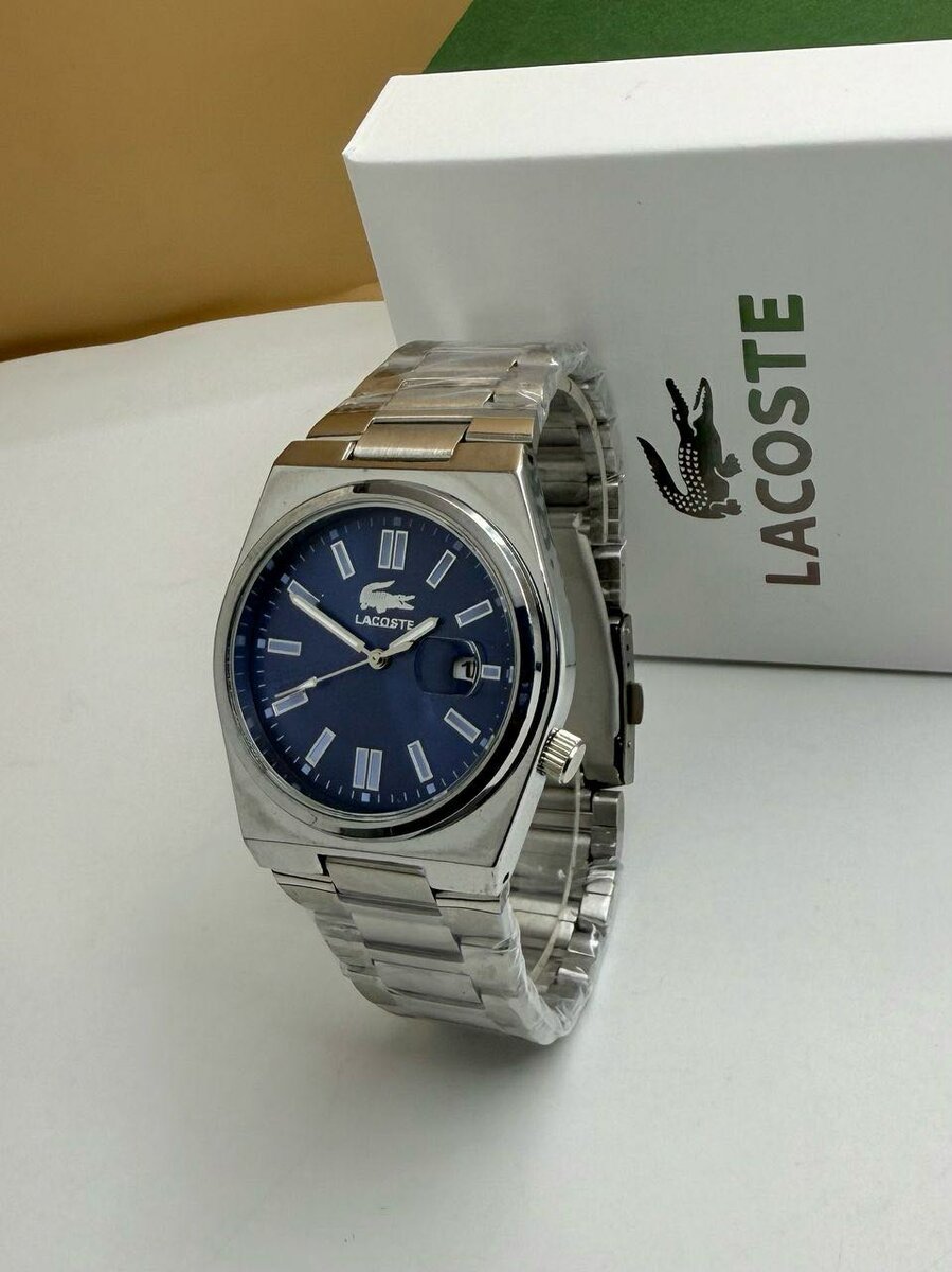 Montre de luxe (Lacoste )